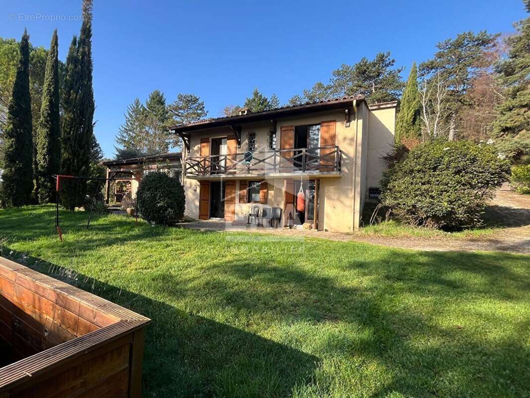 Maison à TRELISSAC