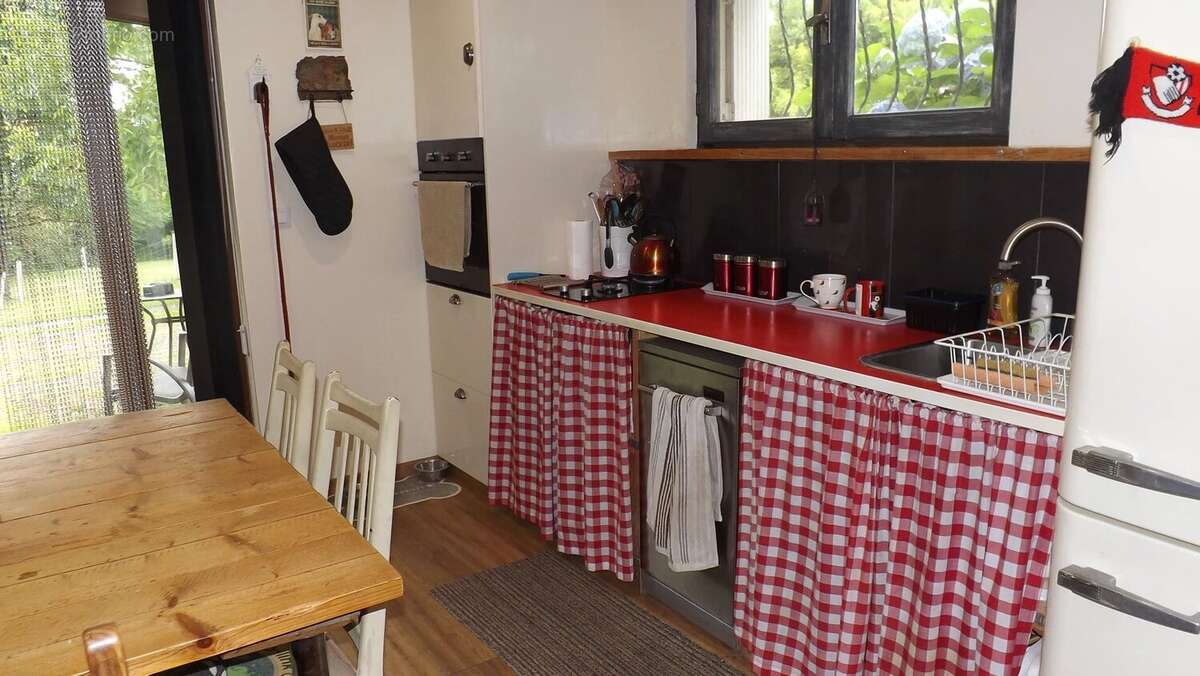 Charmante maison de campagne avec espaces de vie modulables et vue sur la rivière – Près de Pressac - photo 11