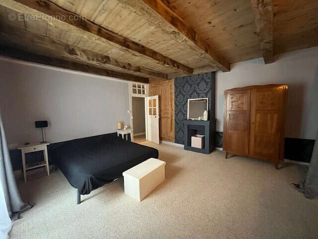 Maison à OLLIERGUES