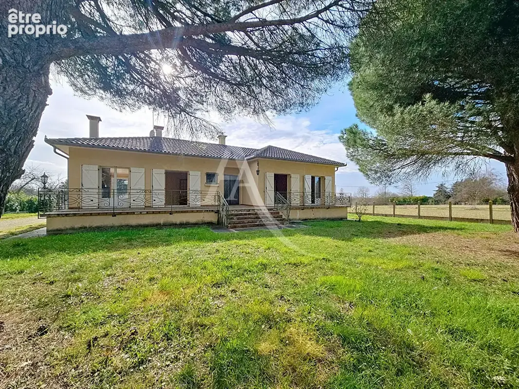 Castelmaurou, villa T5 sur une parcelle de 1800m2 - photo 1
