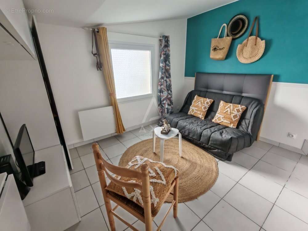 LE LOROUX-BOTTEREAU, ensemble immobilier maison + studio - photo 2