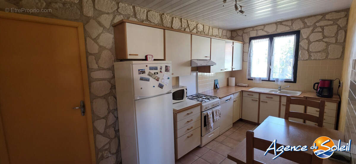Maison 87 m² à Saint-Laurent-De-La-Salanque  - photo 4
