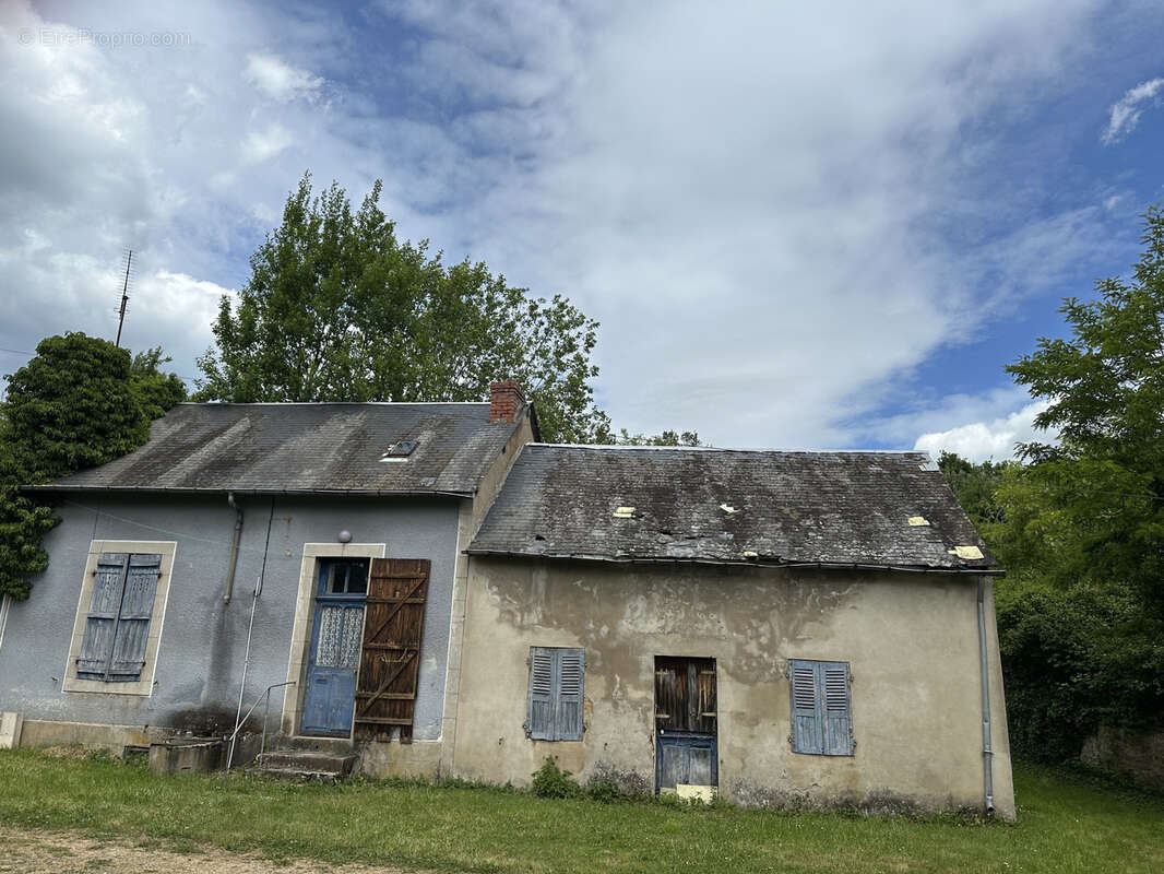 Terrain à SAINT-LEGER-DES-VIGNES