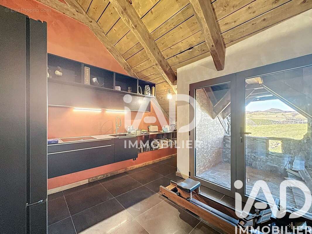 Maison 115 m² à Mezilhac  - photo 8