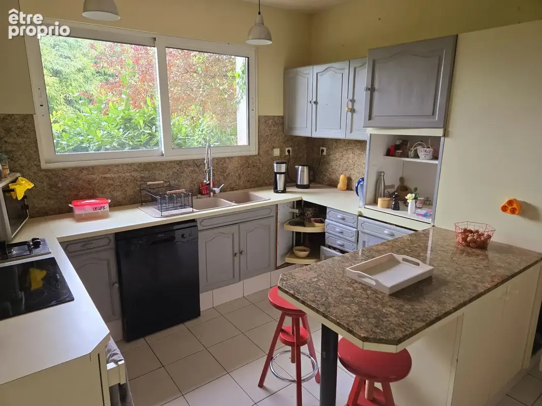 Maison de caractère au centre du village - photo 9