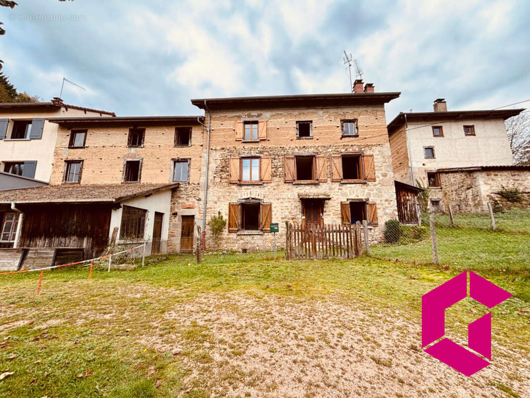 Maison à SAINT-MARTIN-DES-OLMES