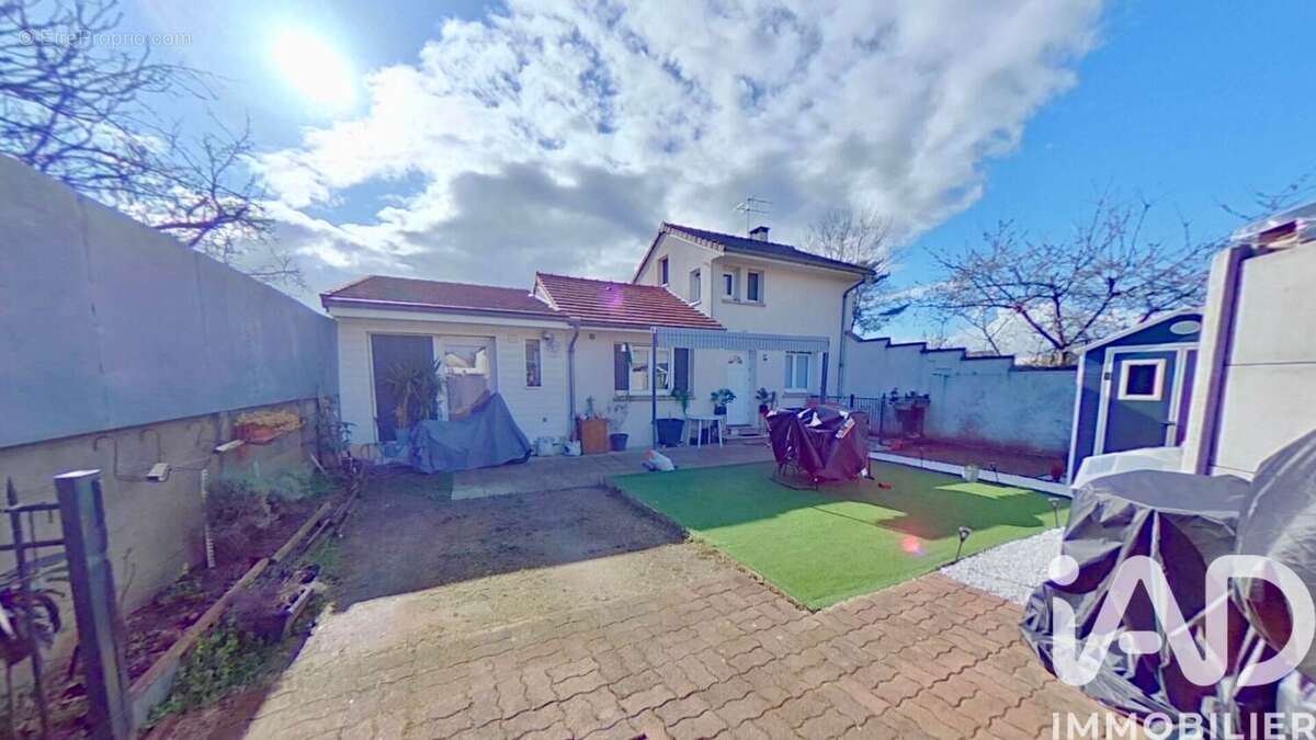 Photo 2 - Maison à VIGNEUX-SUR-SEINE