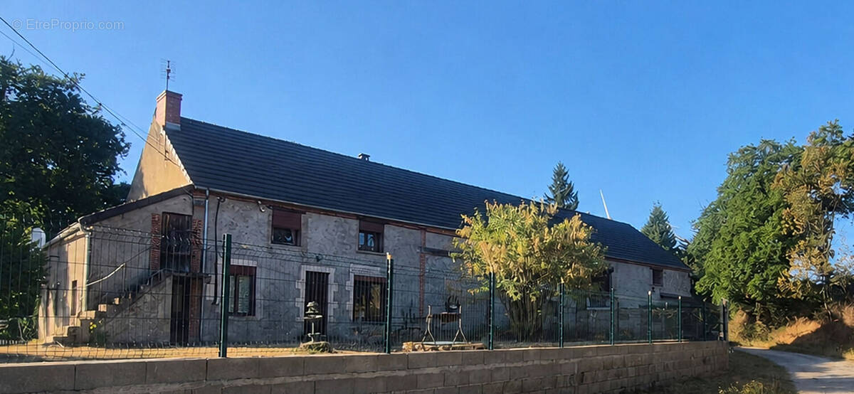 Maison à VIERSAT