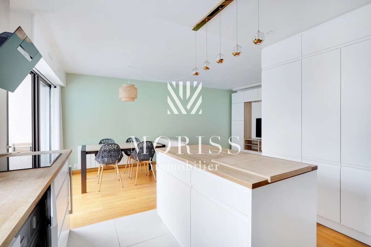Appartement à PARIS-11E