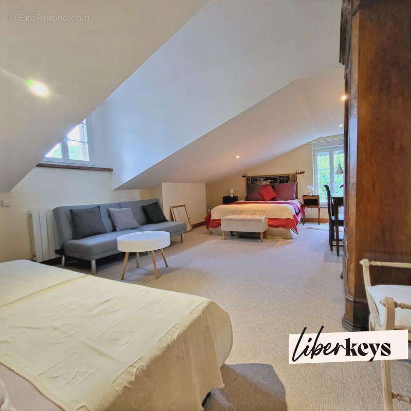 Maison à LISLE-SUR-TARN