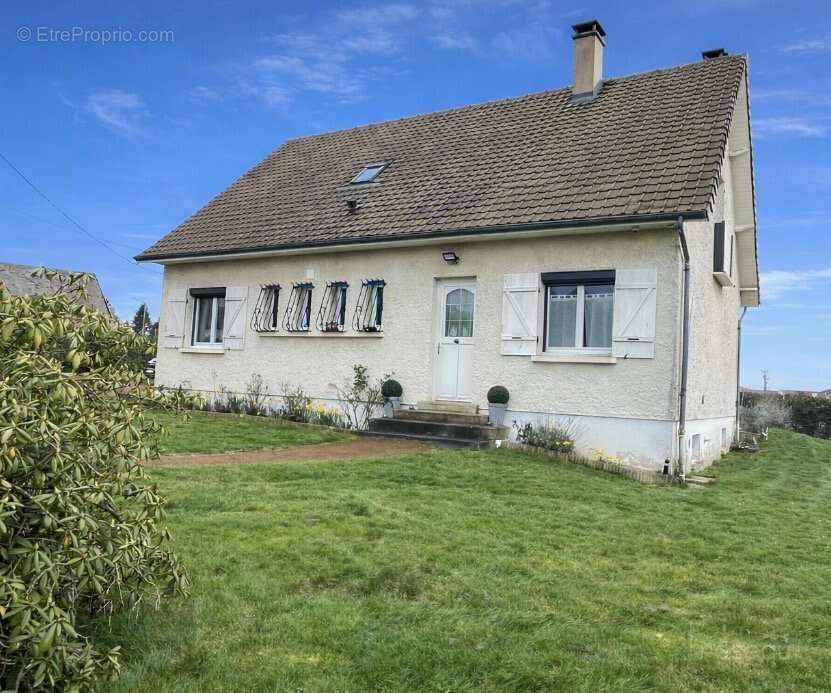 Maison à LACHAPELLE-AUX-POTS
