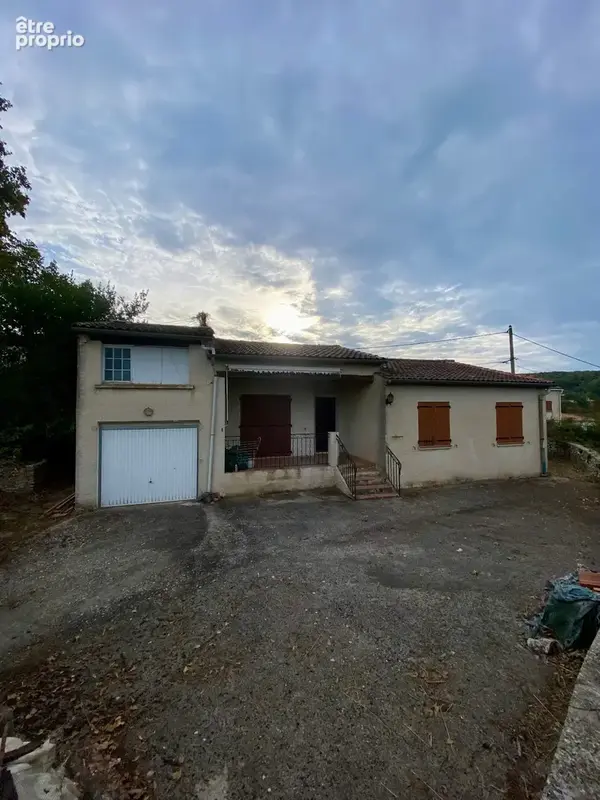 Maison à MONTMEYAN