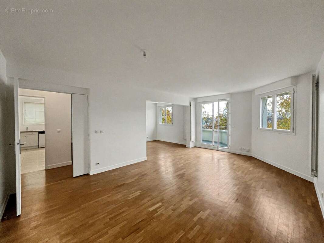 Photo 2 - Appartement à COURBEVOIE