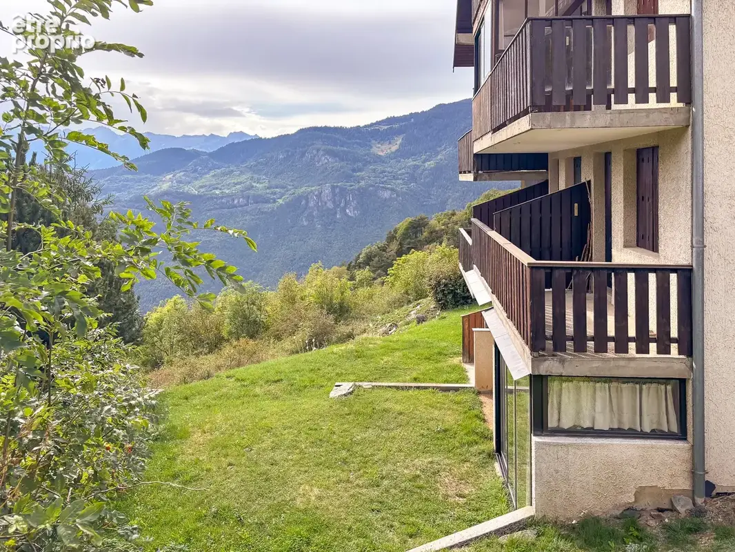 Photo Appartement à Notre-Dame-Du-Pre au prix de 96 000€