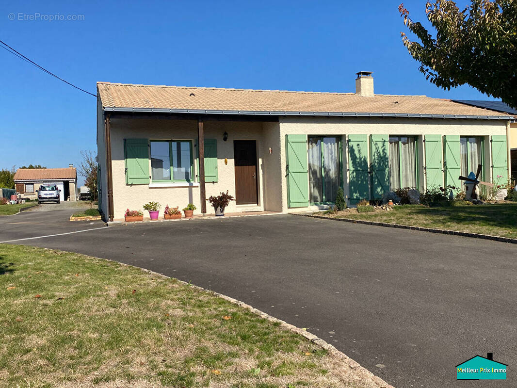 Maison à LA CHEVROLIERE