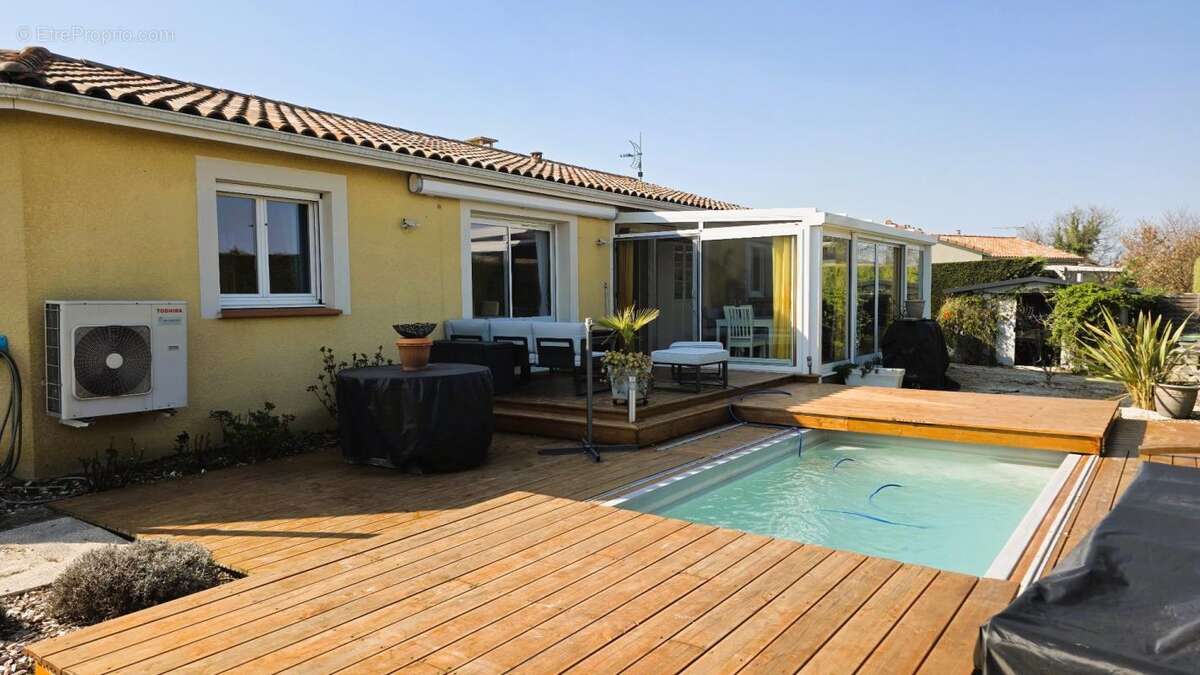 Maison à LA VILLE-DIEU-DU-TEMPLE