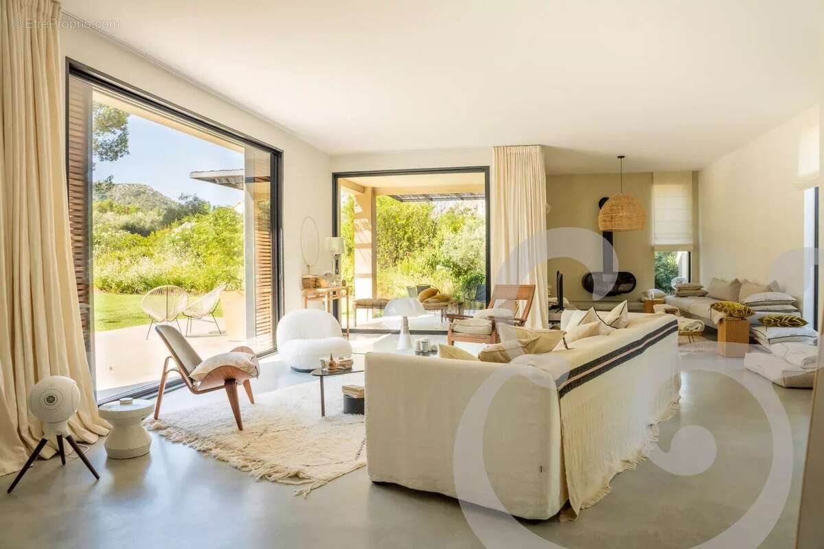 Maison à EYGALIERES