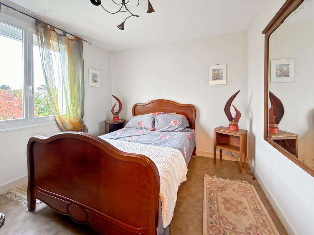 Appartement à SAINT-JEAN-DE-BRAYE