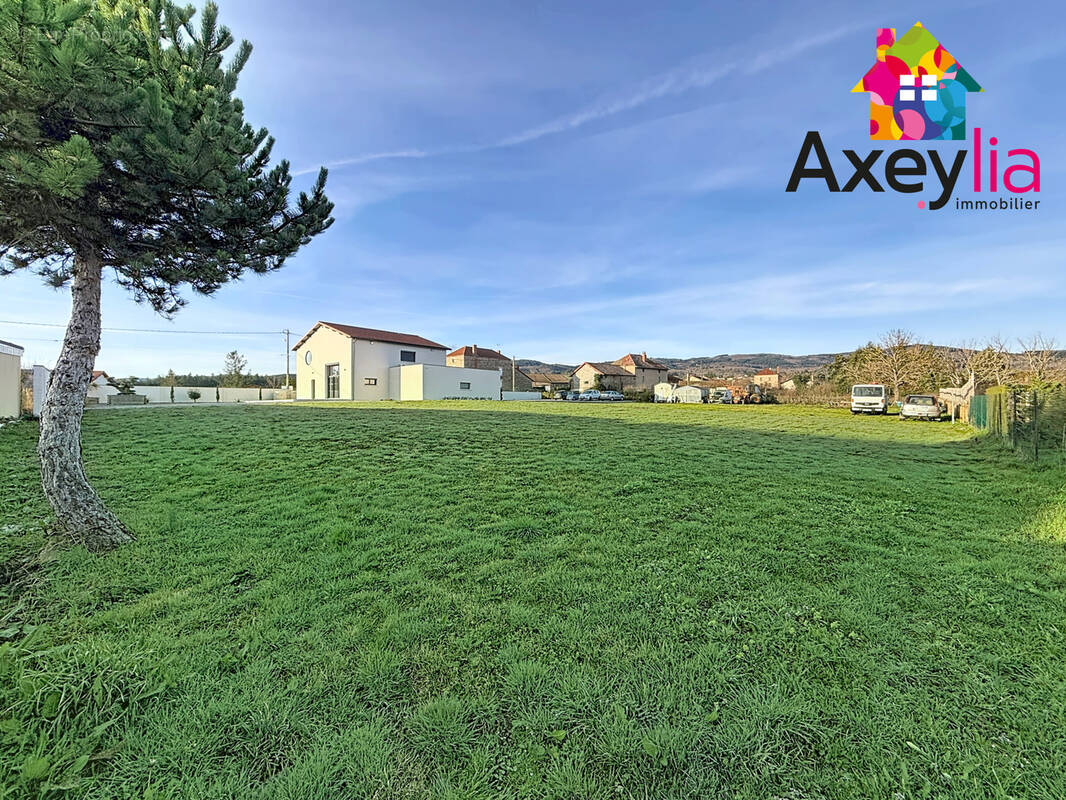 Appartement à AMBIERLE