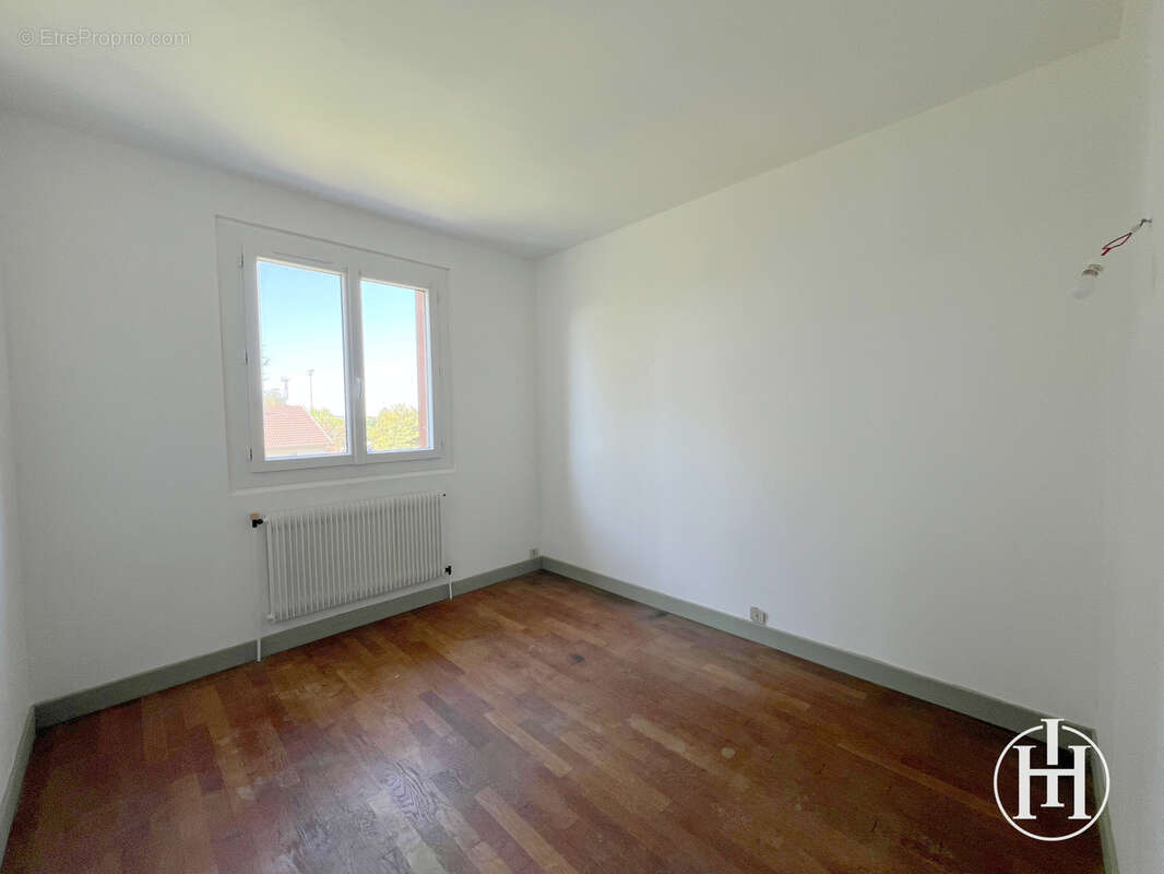 Maison à SAINT-AMAND-MONTROND