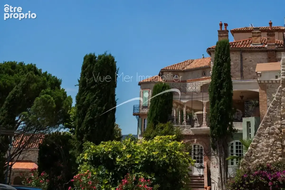 Exclusivité : propriété historique d’exception avec vue panoramique - photo 4