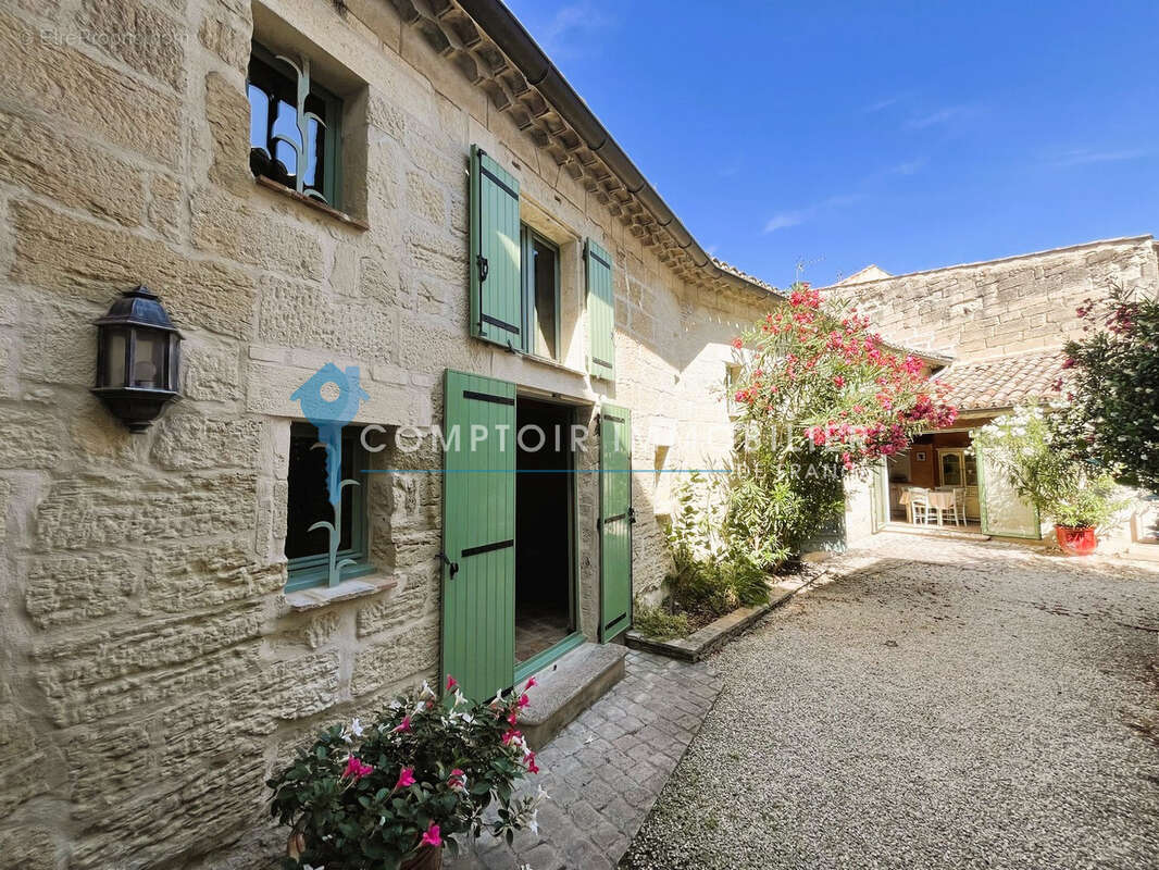 A Vendre GARD (30) - Maison avec cour au cœur d'Uzès - photo 4