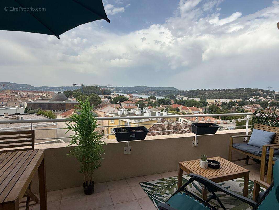 Appartement T2 avec double vue Etang  et une place de parking - photo 8