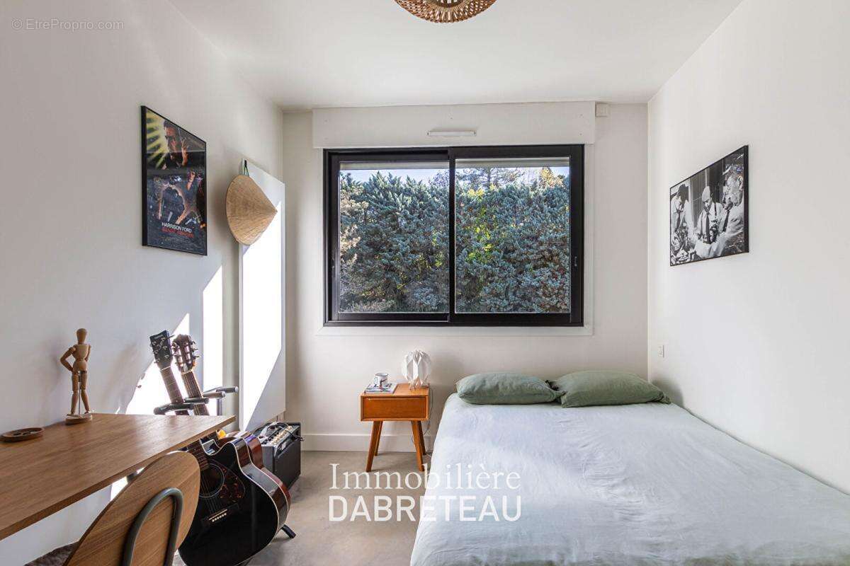 Appartement à CHARBONNIERES-LES-BAINS