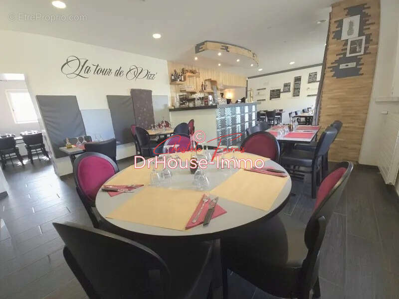 Commerce à LOUVIGNE-DU-DESERT