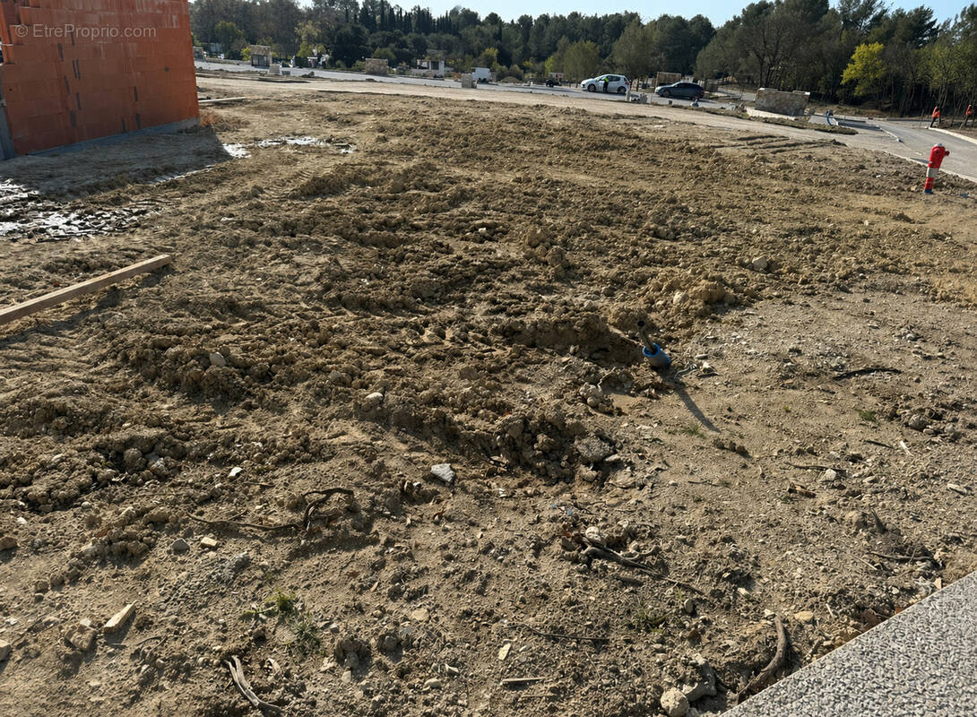 Terrain à ASSAS