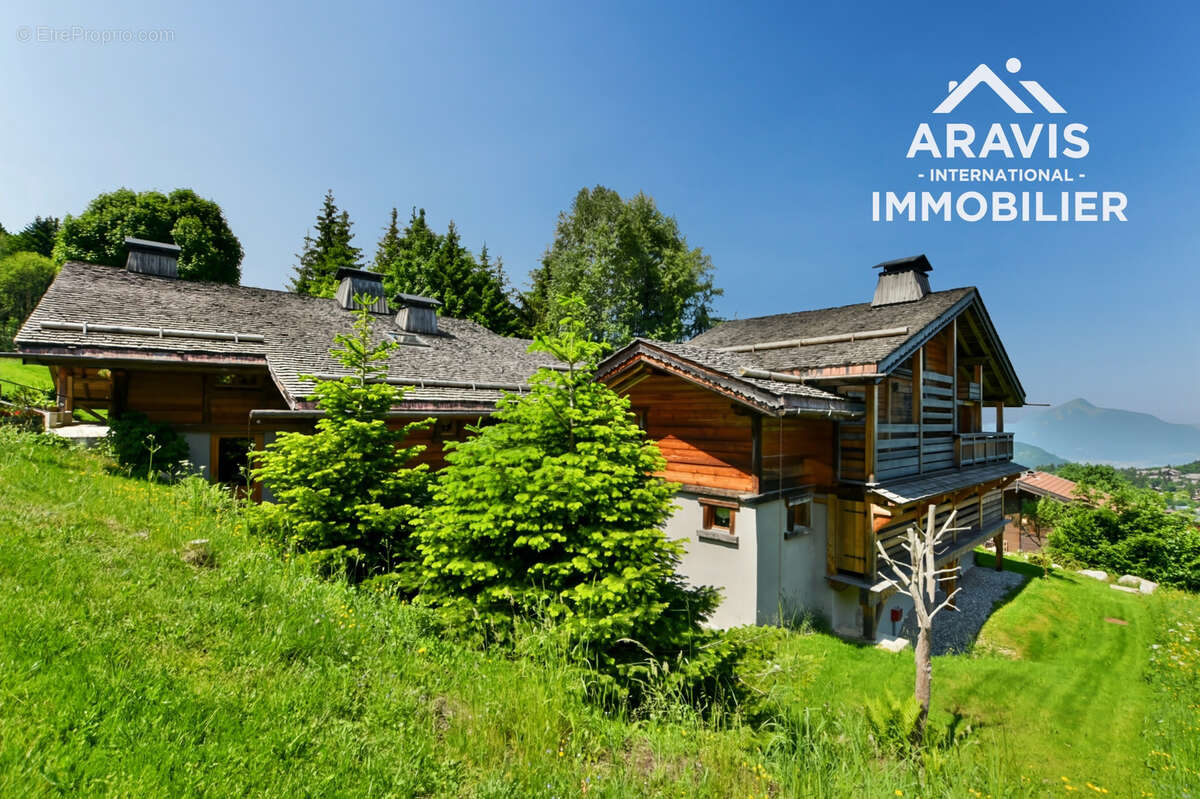 Maison à ARACHES-LA-FRASSE