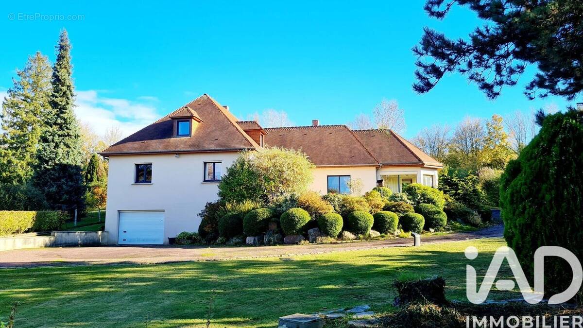 Photo 1 - Maison à CORMEILLES