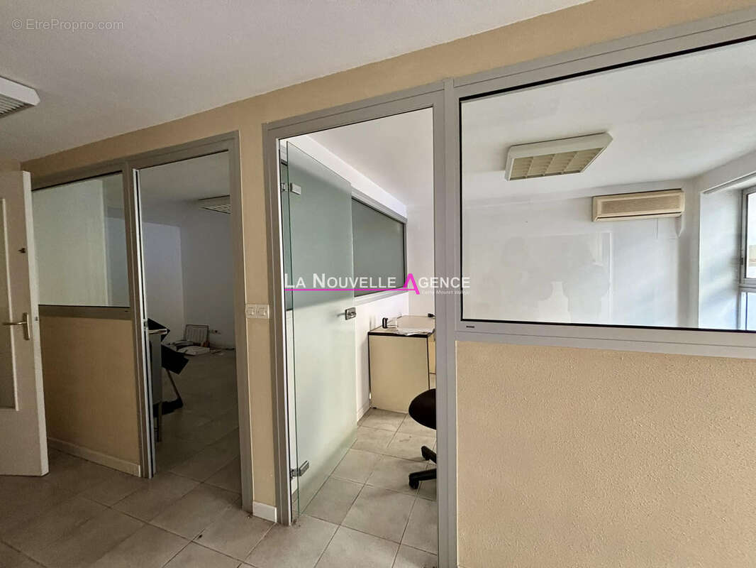 Grand ensemble immobilier au coeur du village - photo 3