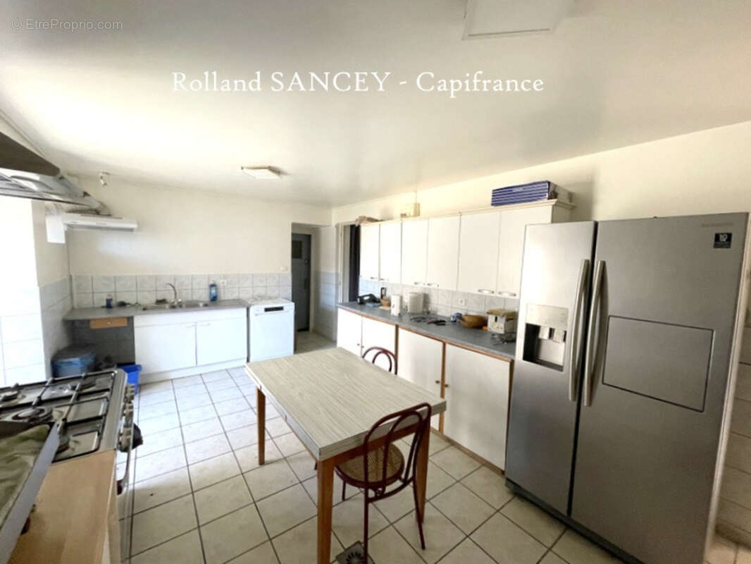Maison avec commerce à vendre 10 pièces MONTECHEROUX (25) - photo 7