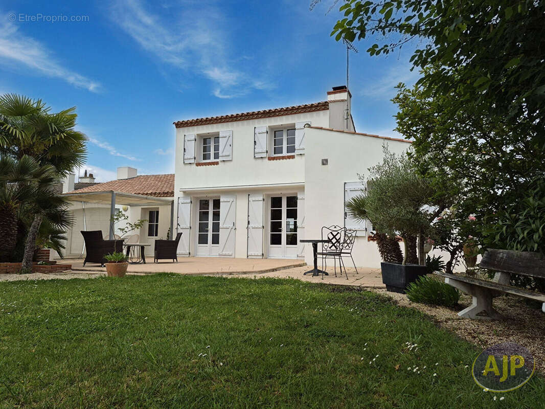 Maison à SAINT-PHILBERT-DE-GRAND-LIEU
