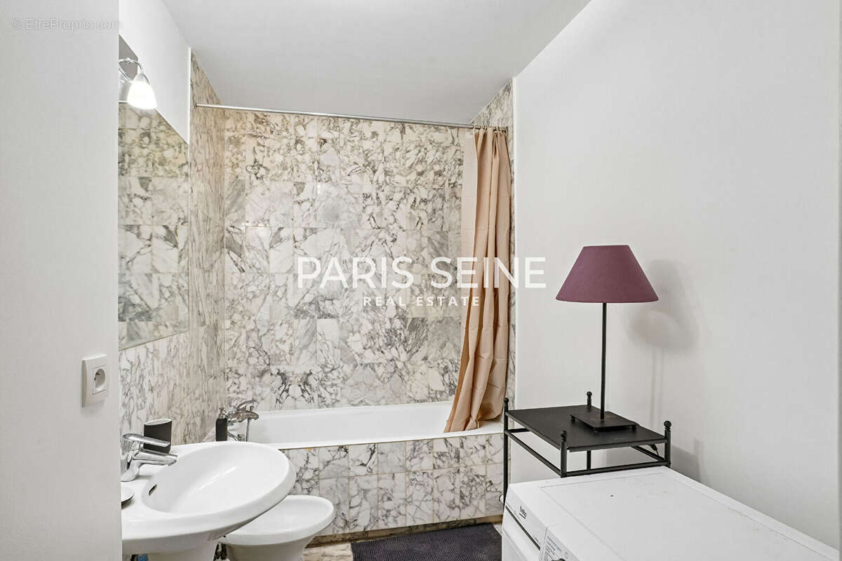 Appartement à PARIS-6E