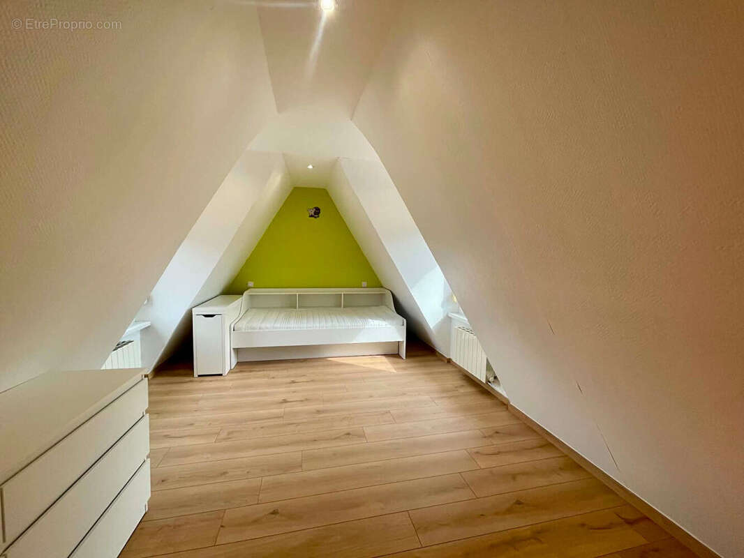 Maison Lallaing 4 pièce(s) 115 m2, 3 chambres, jardin, garage - photo 8