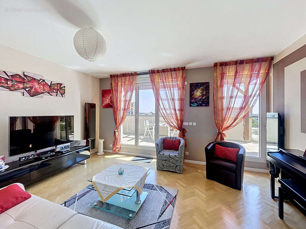 Appartement à CHATILLON