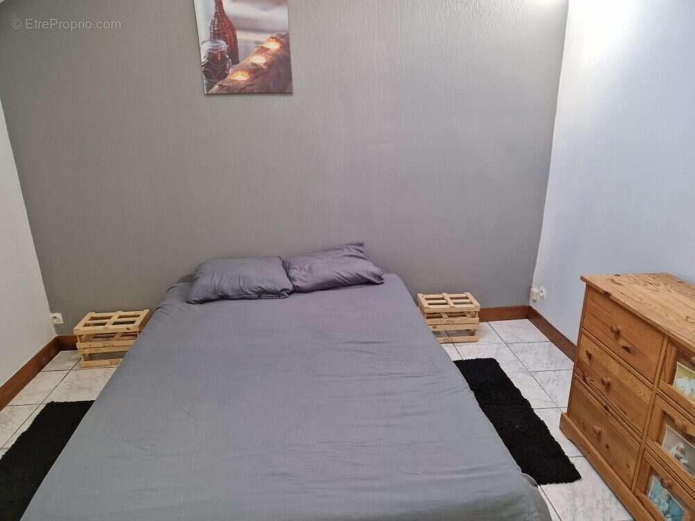 Maison à SAINT-LANGIS-LES-MORTAGNE