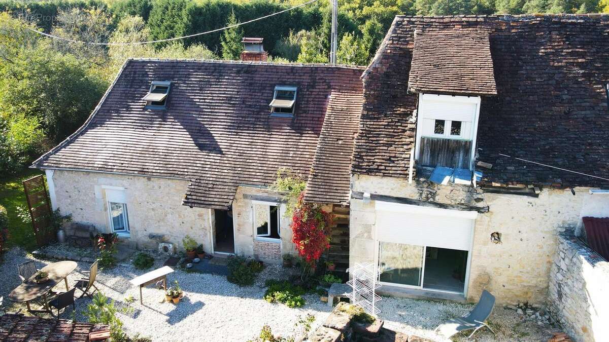 Photo 3 - Maison à LIMEYRAT