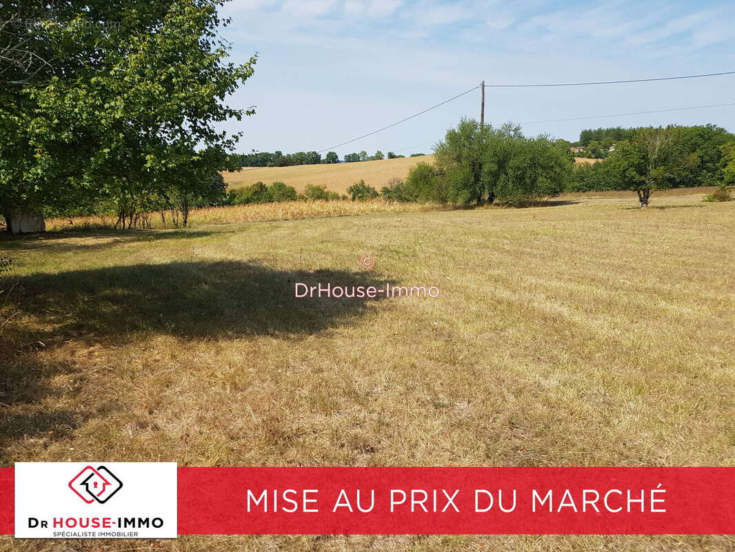 Terrain à VERTEILLAC