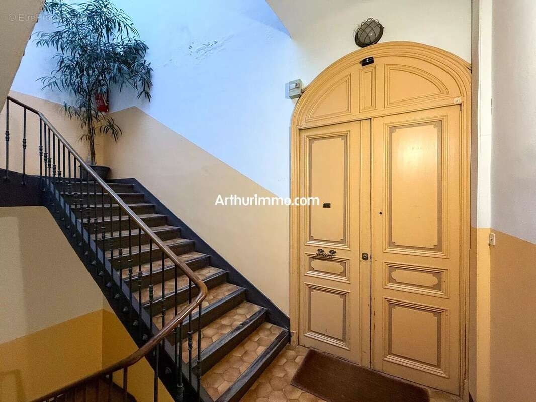 Vente Appartement Draguignan(83300) 180 000ï¿œ - photo 2