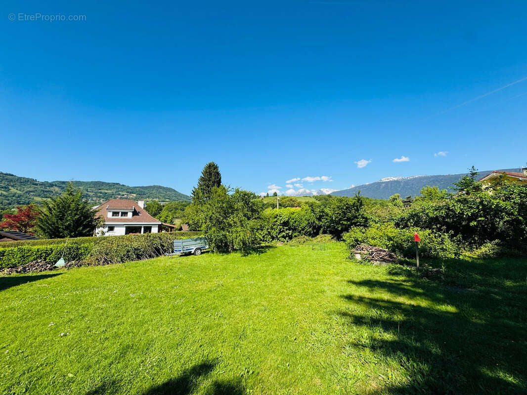 Terrain à BRIE-ET-ANGONNES