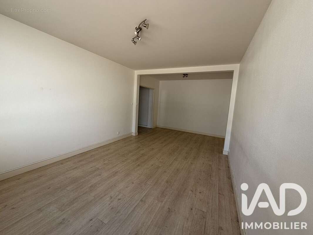 Appartement 60 m² à Angers  - photo 4