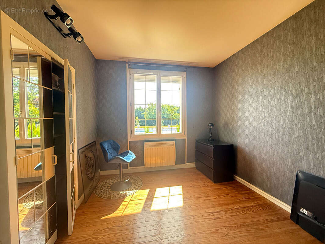 Ensemble immobilier avec deux maisons et piscine à Pujols - photo 11