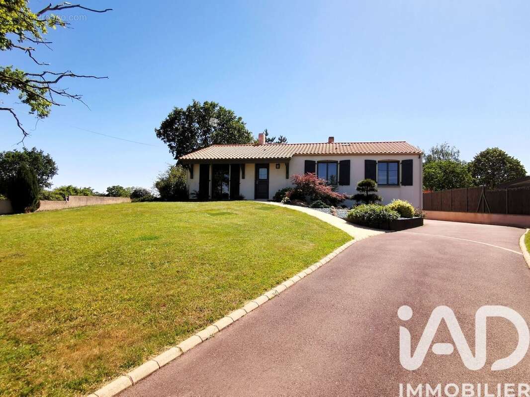 Maison 125 m² à Chauche  - photo 3