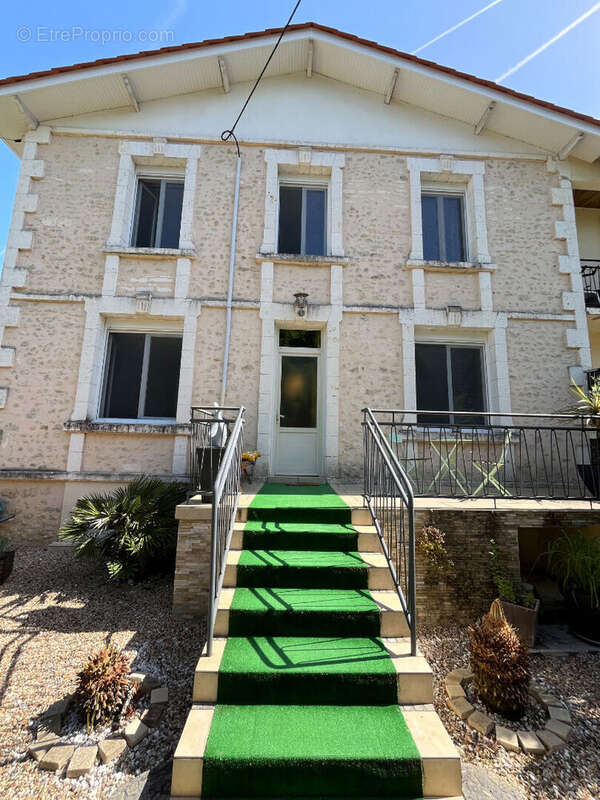 Maison à MEDILLAC