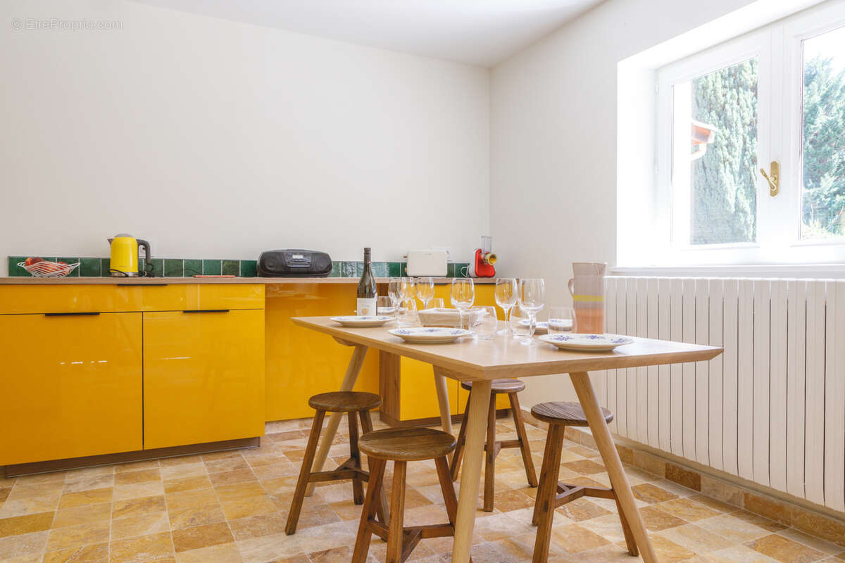 Maison à MOGNENEINS