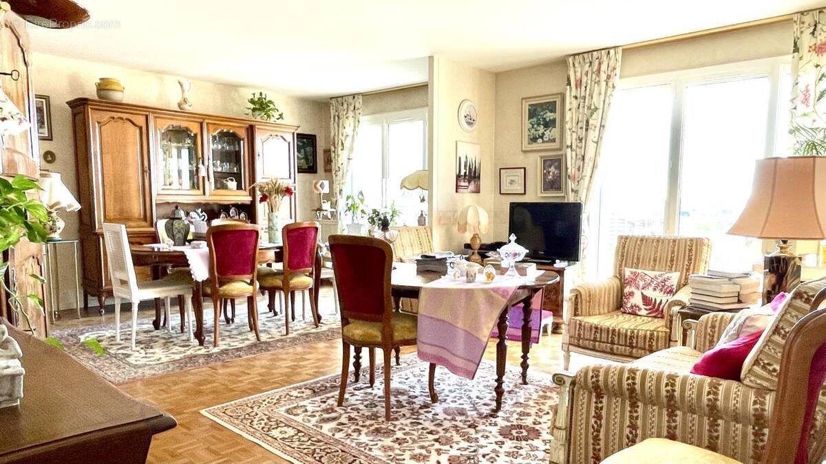 Appartement à BRY-SUR-MARNE