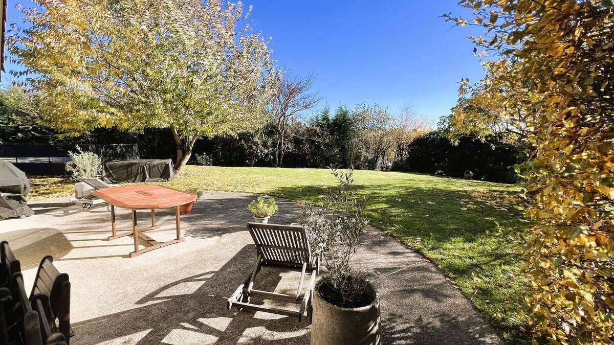 Photo 4 - Maison à LA TOUR-DE-SALVAGNY